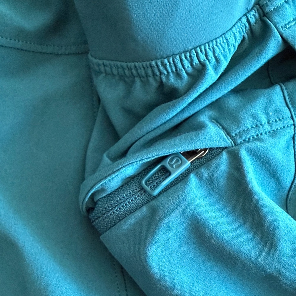 Lululemon T.H.E. Shorts 9" Athletic Shorts - Picture 7 of 9